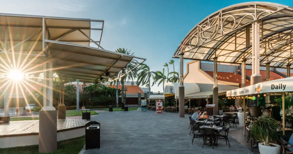 Renaissance Marketplace