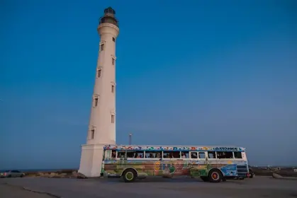9._Latin_Caribbean_Sunset_Karaoke_Party_Bus_-_Chogogo_Tours_(5)_-_Verkleind