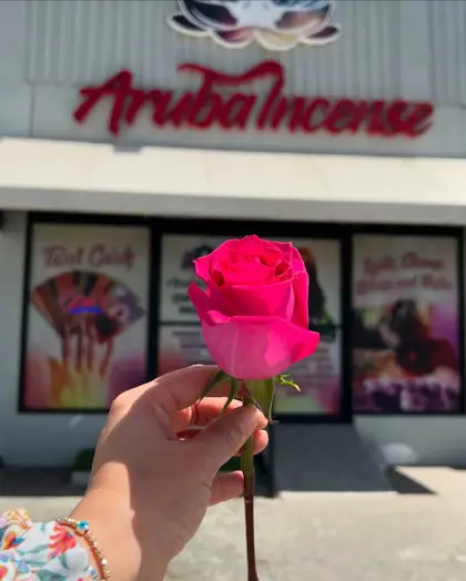 Aruba_Incense_Spiritual_Shop_(2)_-_verkleind