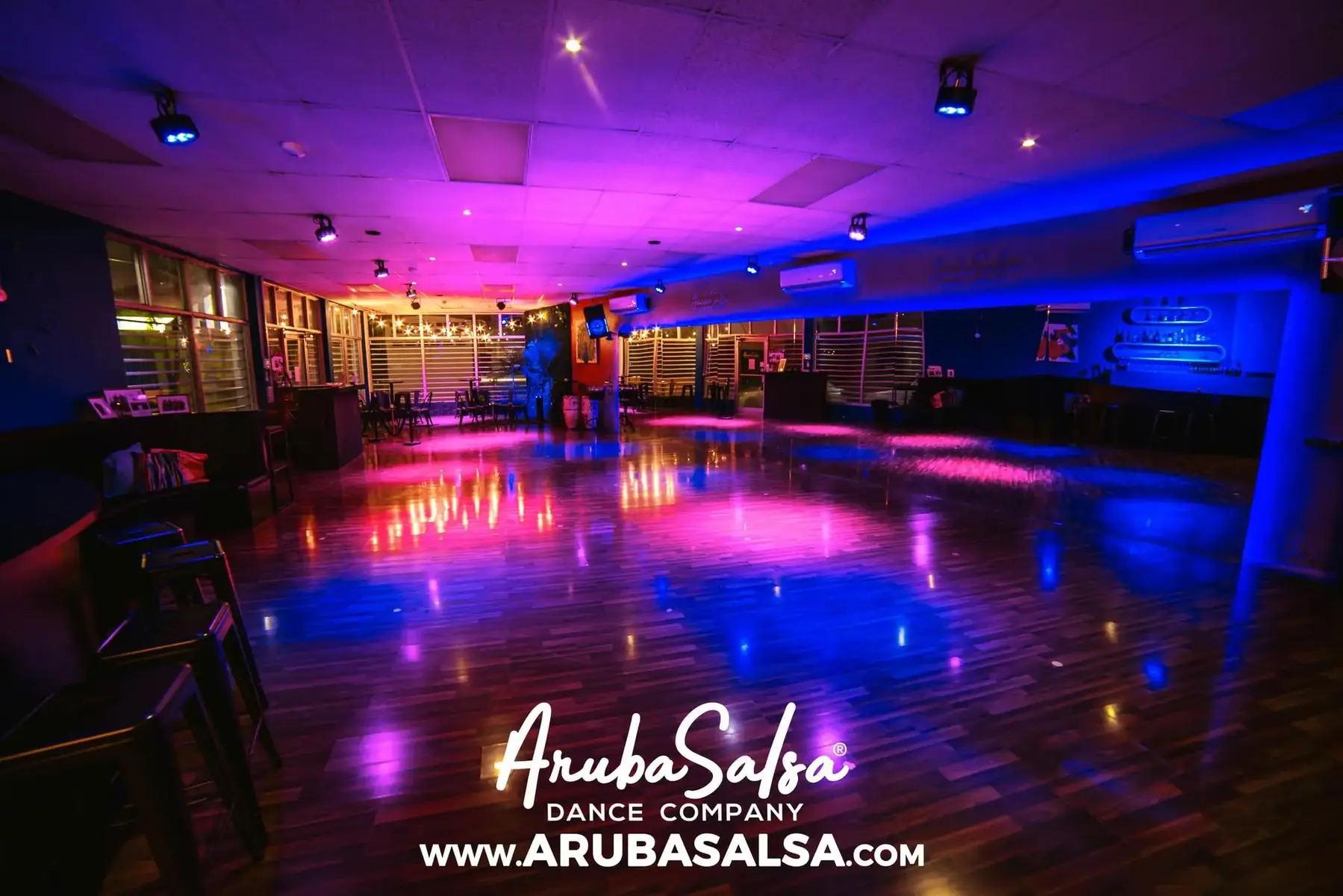 Companhia de Dança Salsa de Aruba