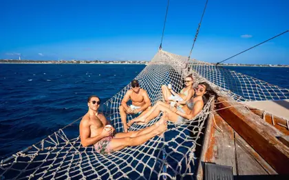 /Discover_Aruba/Aruba-Party-Boat3.jpg
