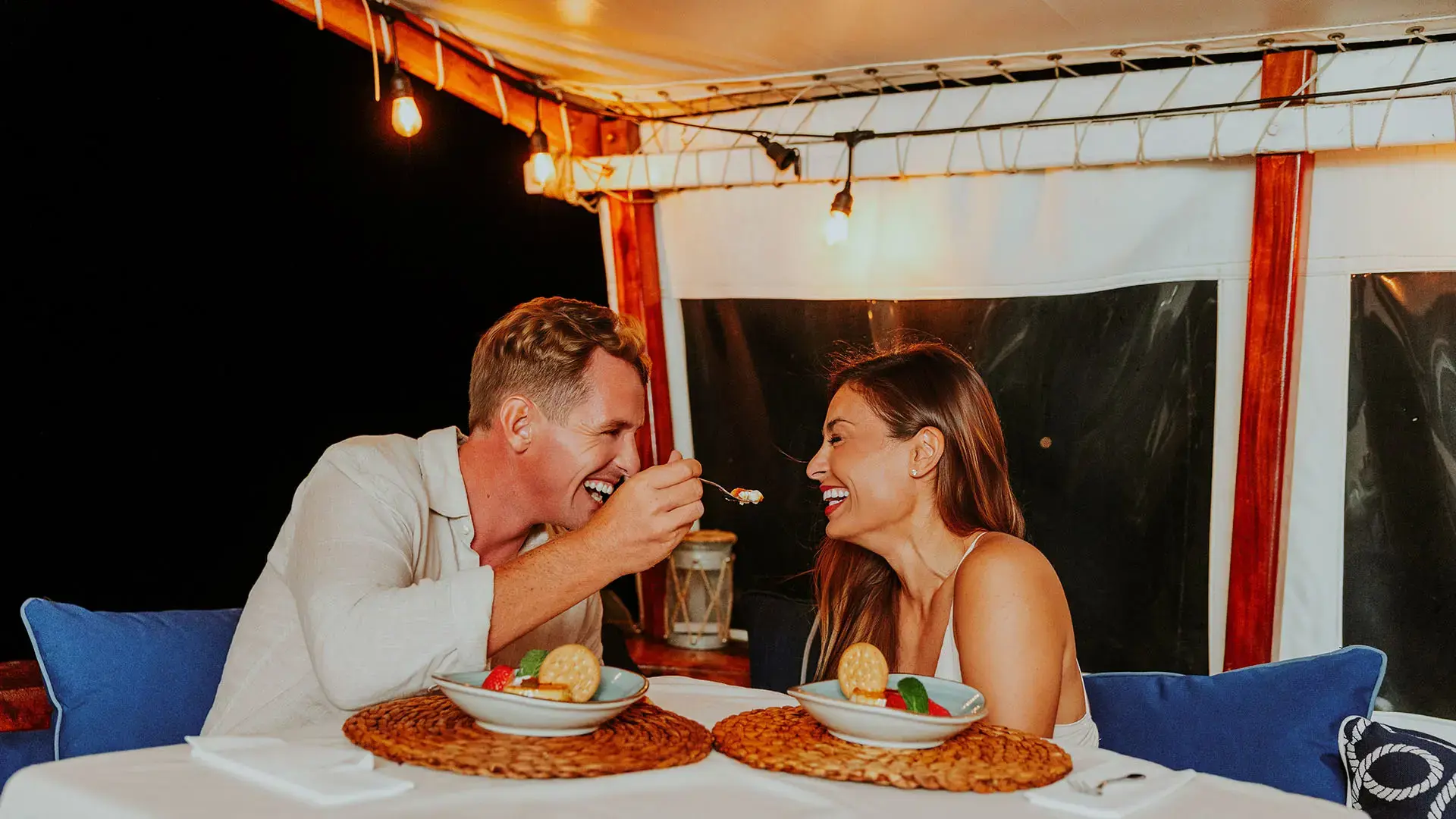 Exclusive_Dinner_Cruise_Pelican_Adventures_(17)_-_verkleind