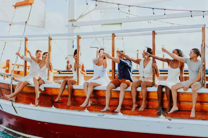 Exclusive_Dinner_Cruise_Pelican_Adventures_(8)_-_verkleind