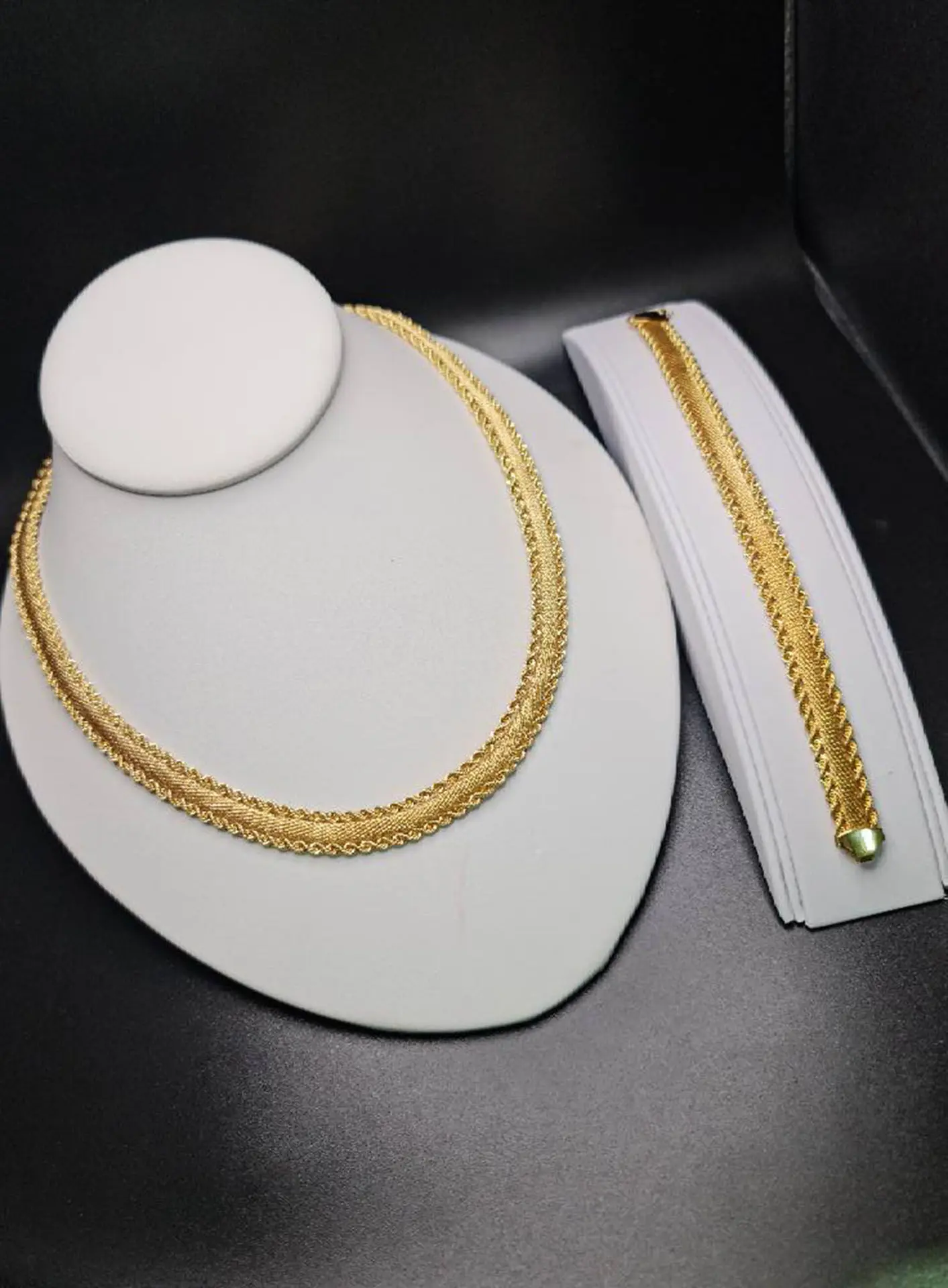 Gemstones International