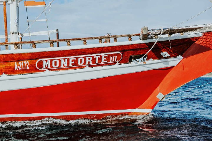 Luxury_Lagoon_Cruise_(1)_-_verkleind