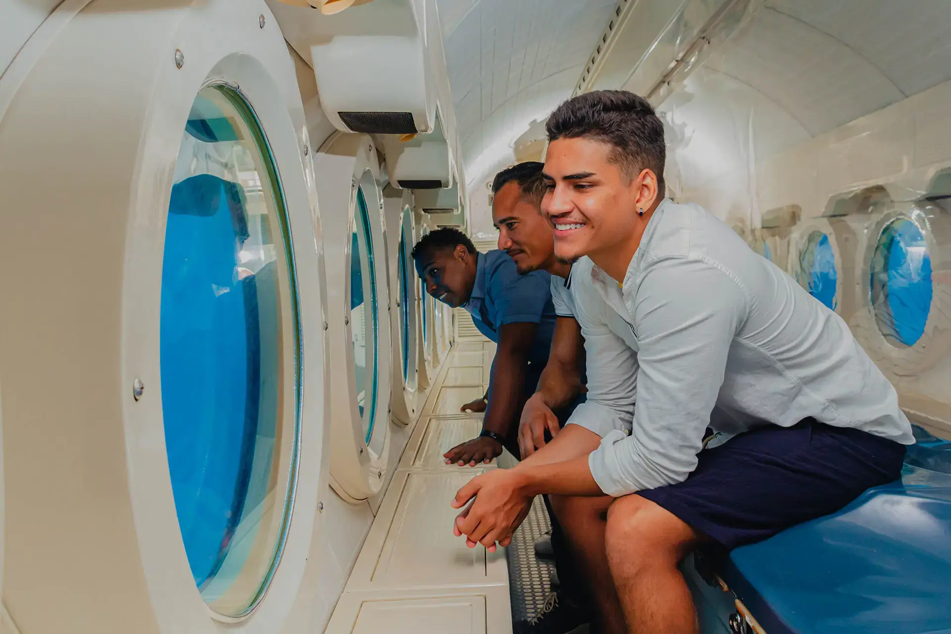 Atlantis_Submarine_De_Palm_Tours_3_-_Verkleind