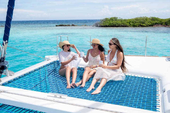 /book_tours/new-tours/Half-Day-Private-Catamaran-Charter-Fortunata/Half_Day_Private_Catamaran_Charter_-_Fortunata_De_Palm_Tours_(6)_-_Verkleind.jpg