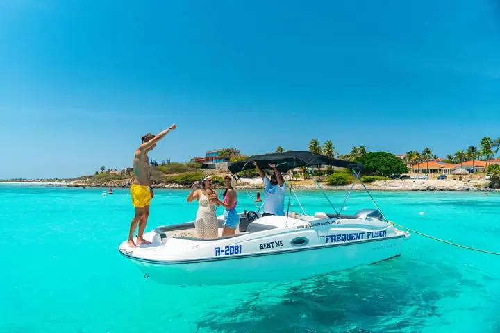 Passeio de Barco Privado | Delphi Watersports Aruba 